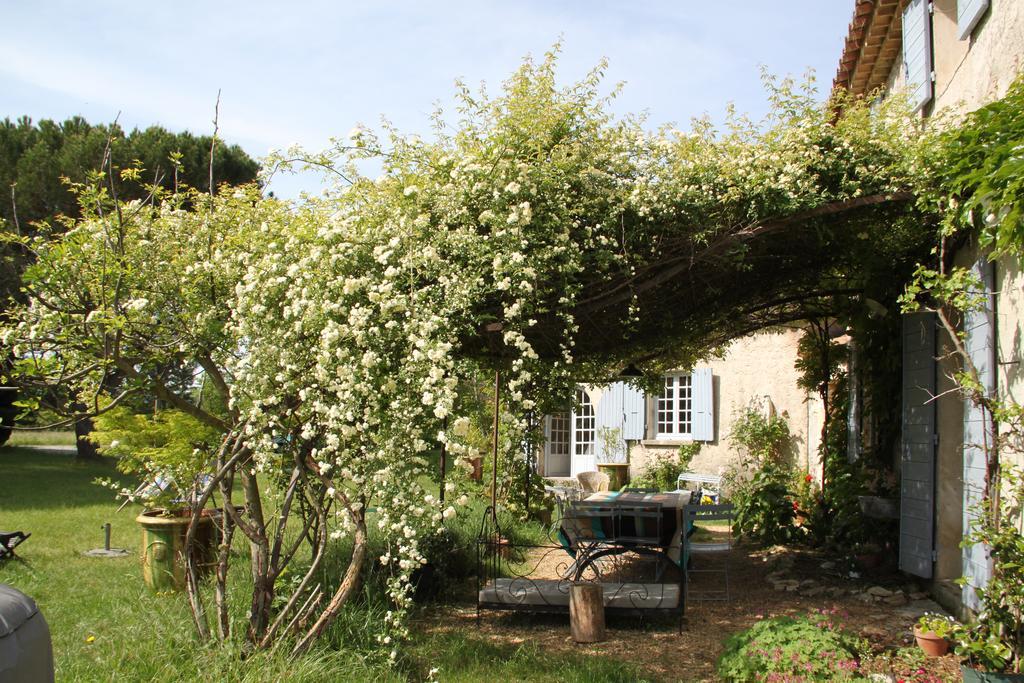 Le Mas Des Pins Mane  Exterior photo