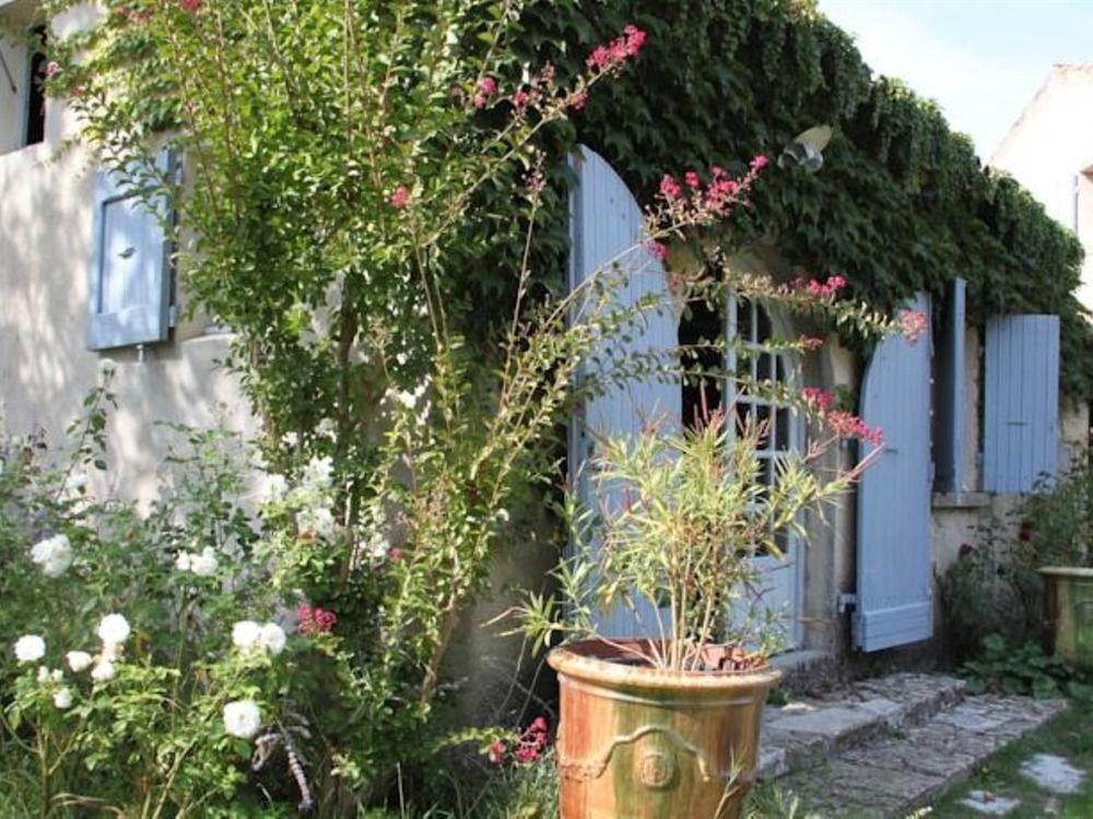 Le Mas Des Pins Mane  Exterior photo